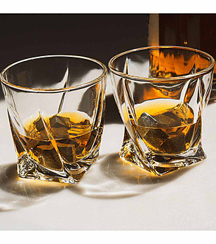 Комплект от 2 чаши за уиски с гранитни кубчета снимка