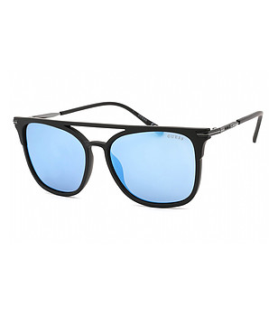 Мъжки слънчеви очила с черна рамка и сини лещи снимка